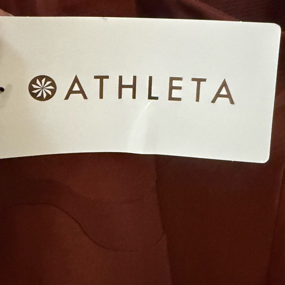 NWT Athleta Hyper Focused Stretch Dress! Burgundy! Medium! NEW! - Picture 3 of 8